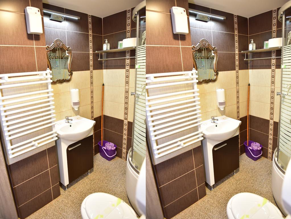 Pensiunea Dely_Cios Вэлени-де-Мунте Экстерьер фото